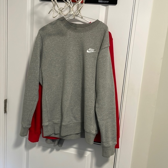 Nike Sweatshirts - Picture 1 of 6